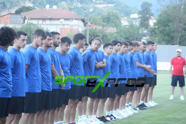 Sapancaspor imza töreni yaptı