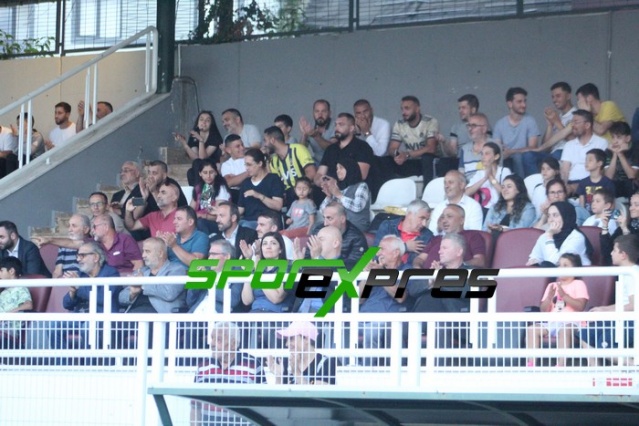 Sapancaspor imza töreni yaptı