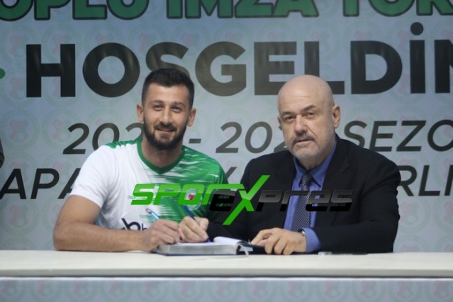 Sapancaspor imza töreni yaptı