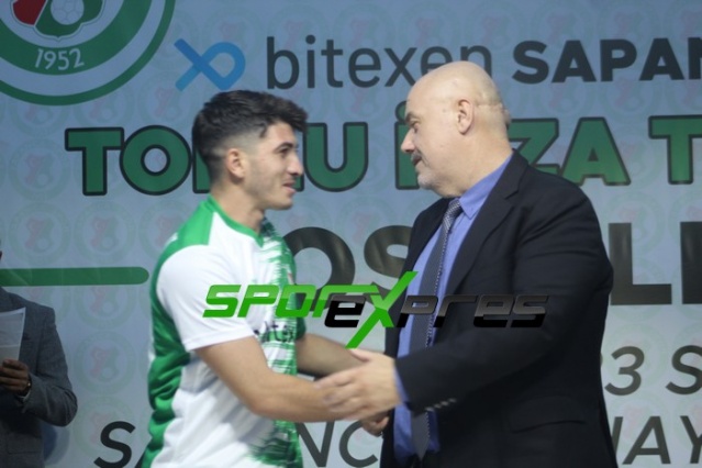 Sapancaspor imza töreni yaptı