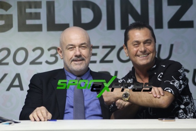 Sapancaspor imza töreni yaptı