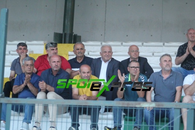 Sapancaspor imza töreni yaptı