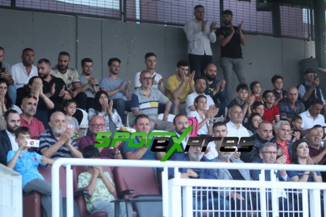 Sapancaspor imza töreni yaptı