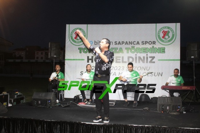 Sapancaspor imza töreni yaptı