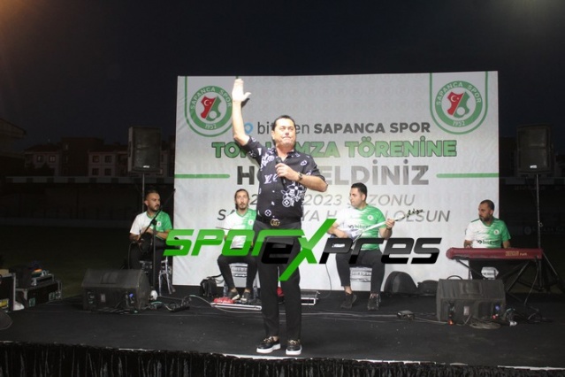 Sapancaspor imza töreni yaptı
