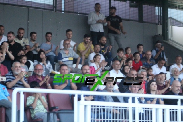 Sapancaspor imza töreni yaptı