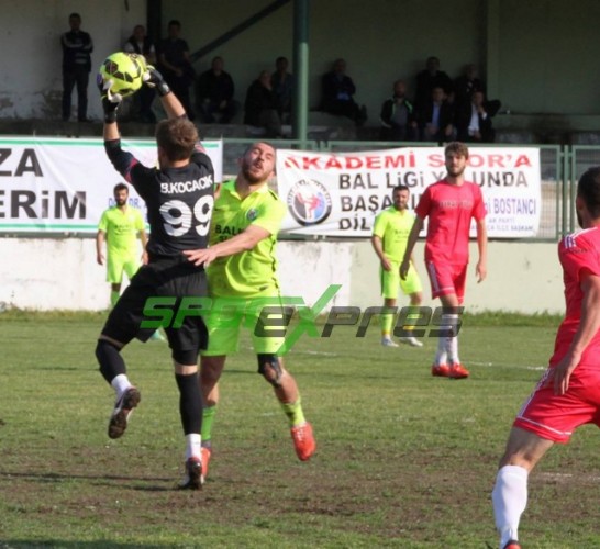 Sapanca Gençlikspor-Kalaycıspor:1-0