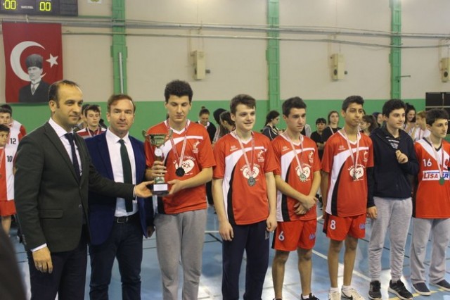 Badminton il birinciliği Sapanca’da yapıldı