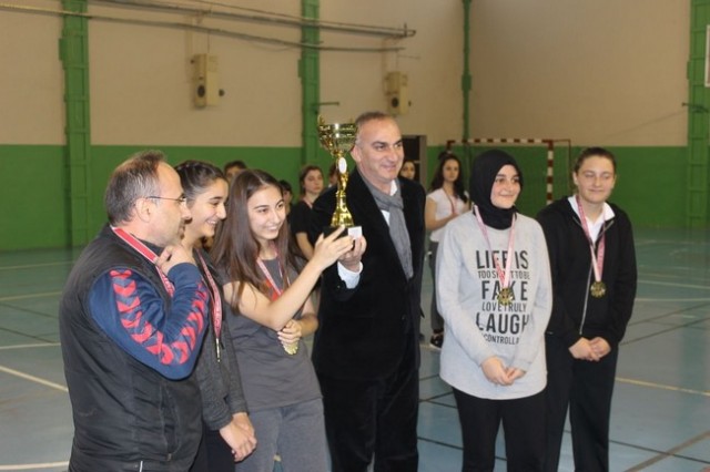 Badminton il birinciliği Sapanca’da yapıldı
