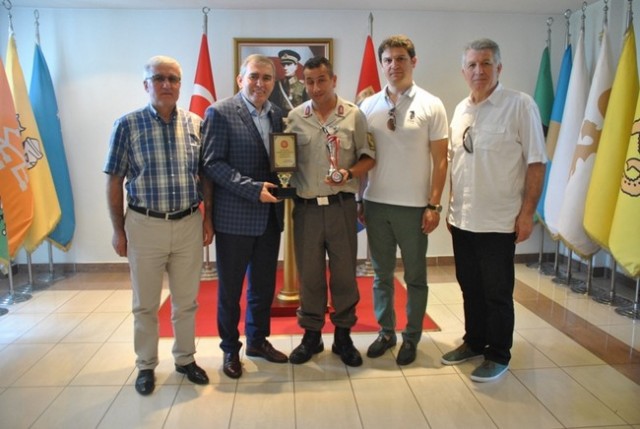 ASKF'den Jandarmaya anlamlı ziyaret