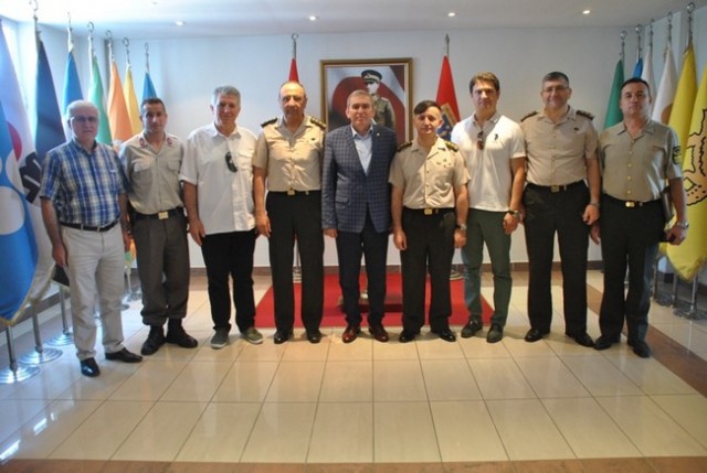 ASKF'den Jandarmaya anlamlı ziyaret