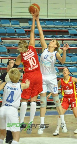 Sakarya Üniversitesi evinde mağlup :108-54