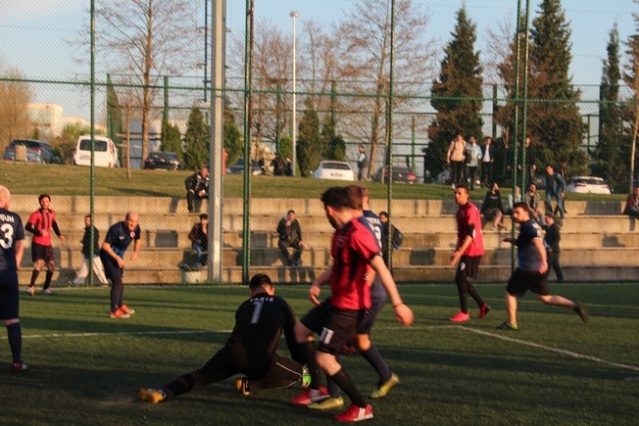 SAÜ’DE FUTBOL COŞKUSU START ALDI