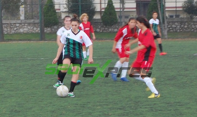 Sakarya Bayan Futbol- Bakırköy Gençlik