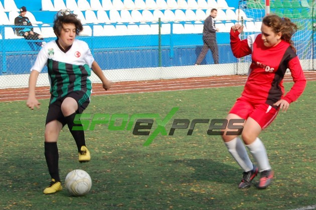 Sakarya Bayan Futbol- Bakırköy Gençlik