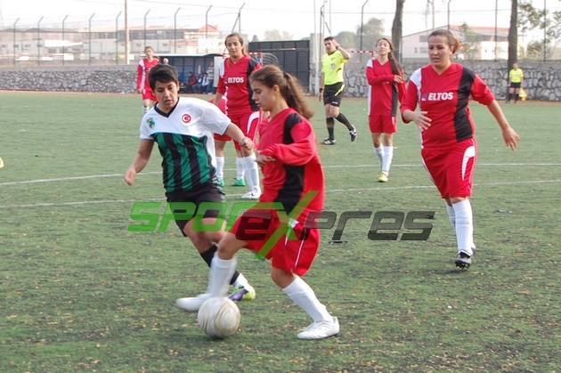 Sakarya Bayan Futbol- Bakırköy Gençlik
