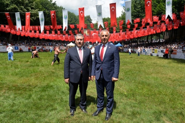 Selman Dede Güreşleri'nde başpehlivan Süleyman Aykırı
