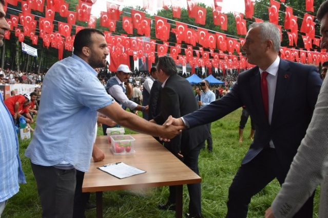 Selman Dede Güreşleri'nde başpehlivan Süleyman Aykırı