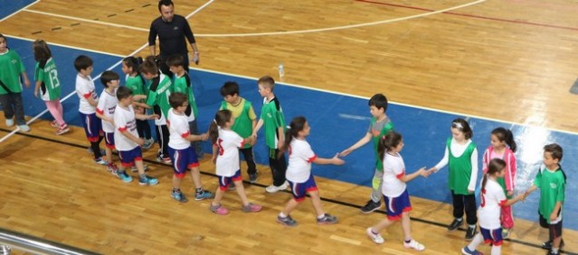 Serdivan'da 23 Nisan Coşkusu