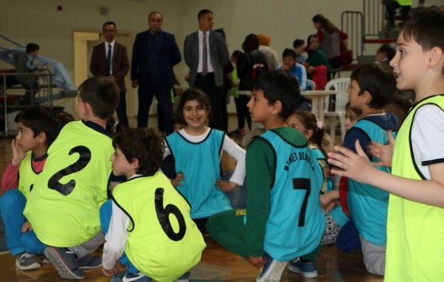 Serdivan'da 23 Nisan Coşkusu