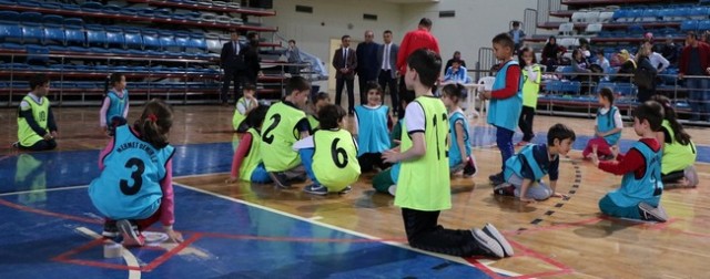 Serdivan'da 23 Nisan Coşkusu