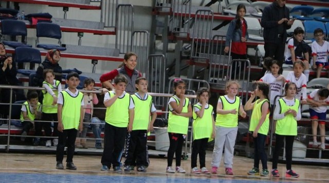 Serdivan'da 23 Nisan Coşkusu