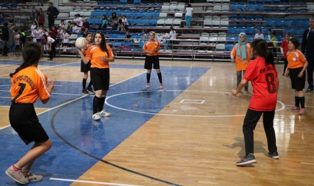Serdivan'da 23 Nisan Coşkusu
