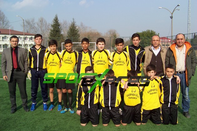 Ortak Okullar Futbol liginde çeyrek final heyecanı