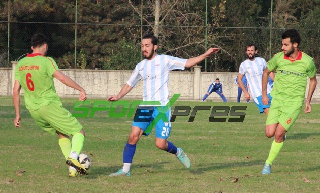 Söğütlüspor-Adapazarıspor:1-1