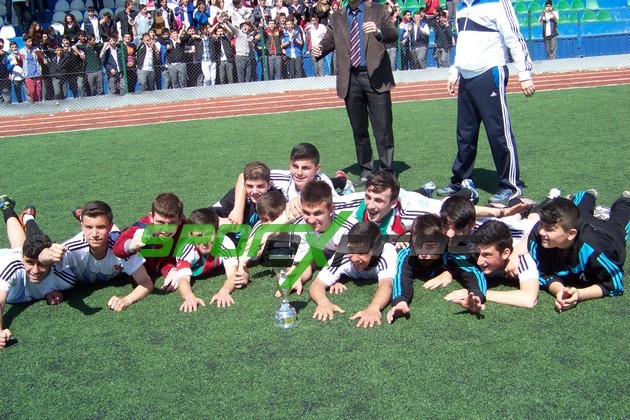 Genç Erkeklerde Şampiyon Söğütlü ÇPL