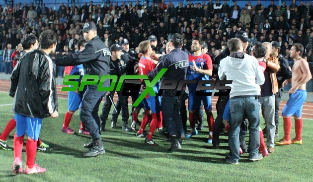 Hacıkışla-Söğütlü maçında olaylar çıktı