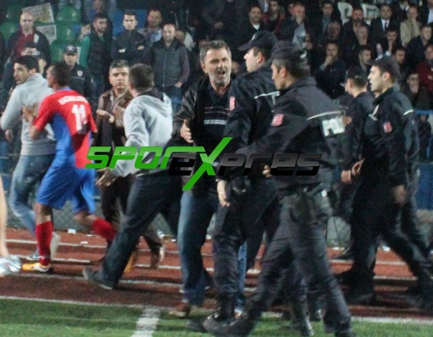 Hacıkışla-Söğütlü maçında olaylar çıktı
