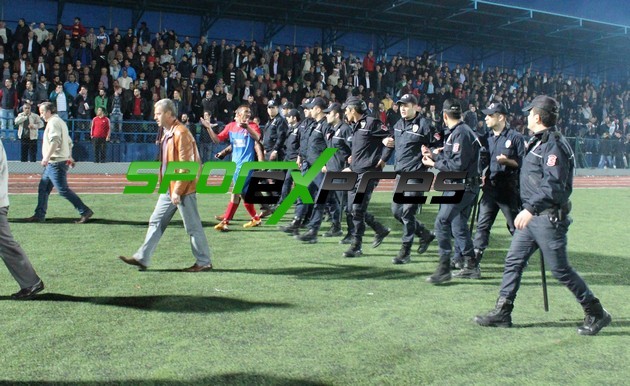 Hacıkışla-Söğütlü maçında olaylar çıktı