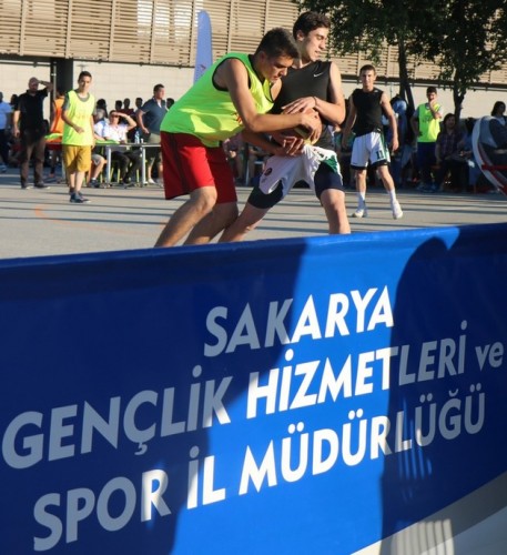 Sokak Basketbolu Nefesleri Kesiyor