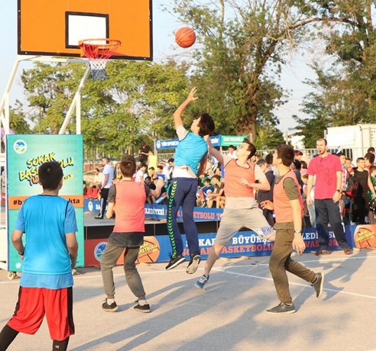Kentpark'ta Sokak Basketbolu Şöleni
