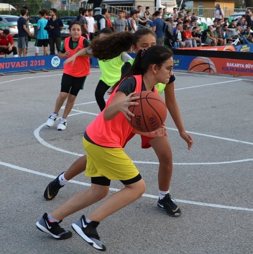 Kentpark'ta Sokak Basketbolu Şöleni
