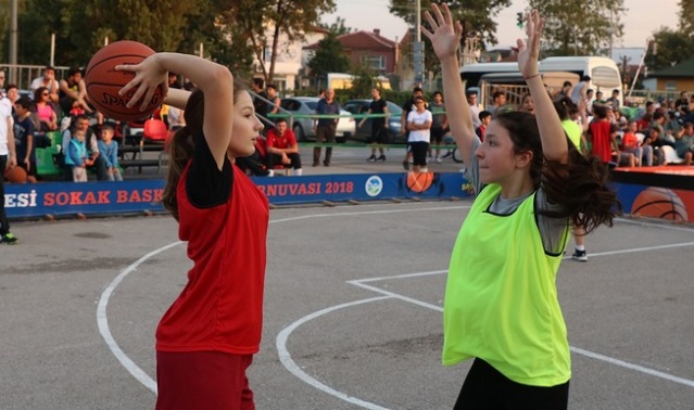 Kentpark'ta Sokak Basketbolu Şöleni