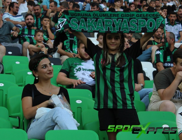 Sakaryaspor-Gençlerbirliği maçı fotoğrafları