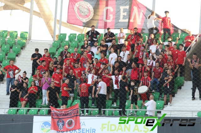 Sakaryaspor-Gençlerbirliği maçı fotoğrafları