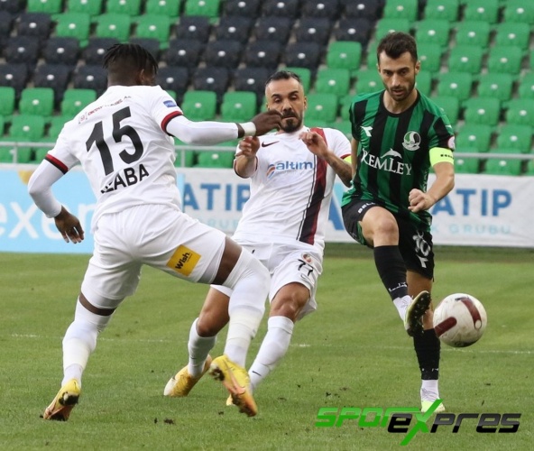 Sakaryaspor-Gençlerbirliği maçı fotoğrafları