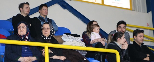 Basketbolda Sakarya derbisi nefesleri kesti