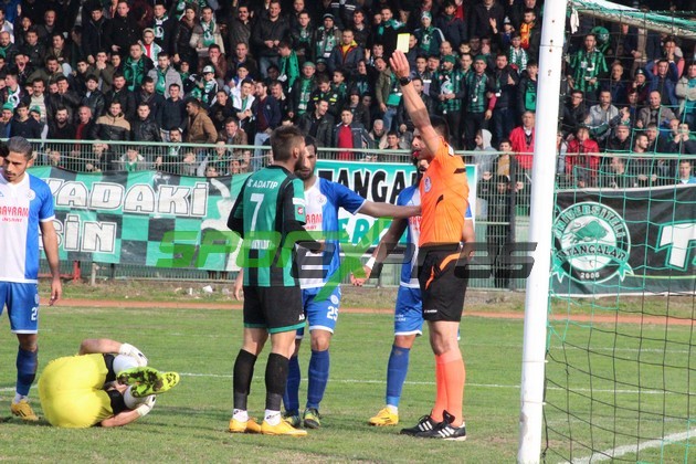 Sakaryaspor-Orhangazispor maçı