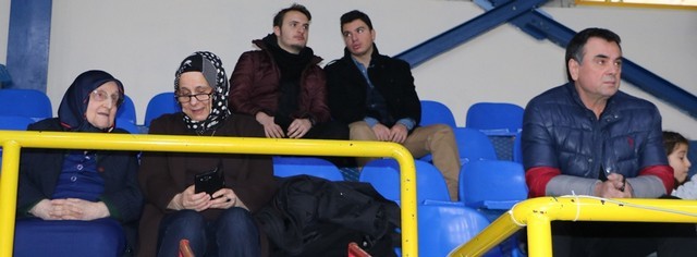 Basketbolda Sakarya derbisi nefesleri kesti