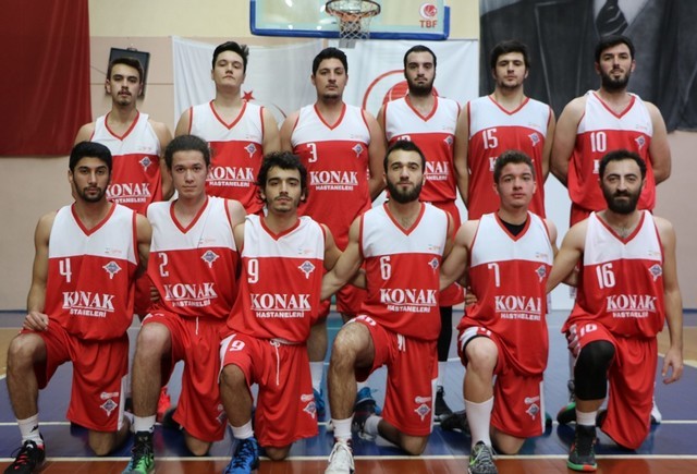 Basketbolda Sakarya derbisi nefesleri kesti