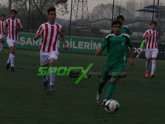 Sakaryaspor-Kocaeli Birlikspor: 2-0 (U15)