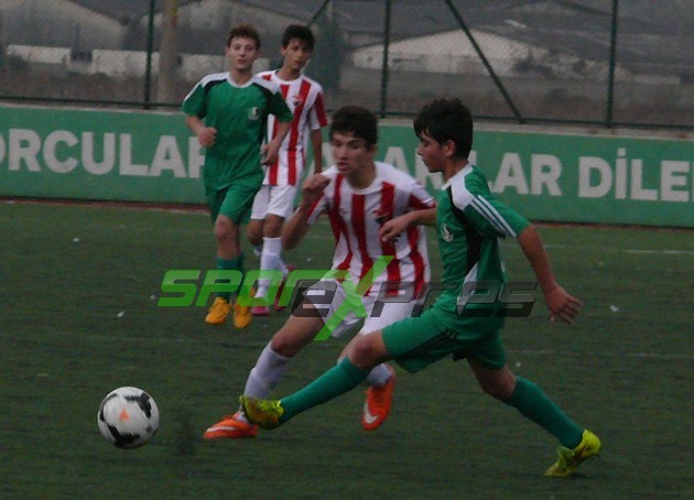 Sakaryaspor-Kocaeli Birlikspor: 2-0 (U15)