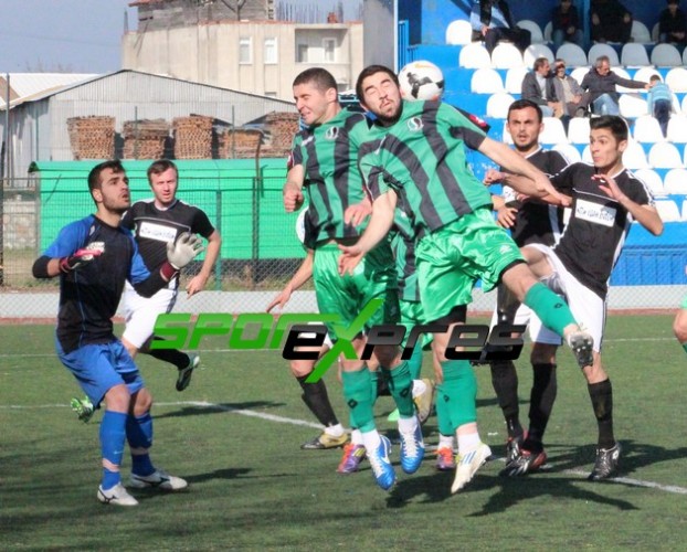 GarajlarTaçspor-Sakaryasporr:1-1