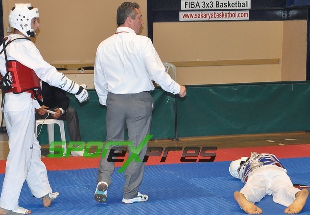 Okullar arası Taekwondo İl birinciliği yapıldı
