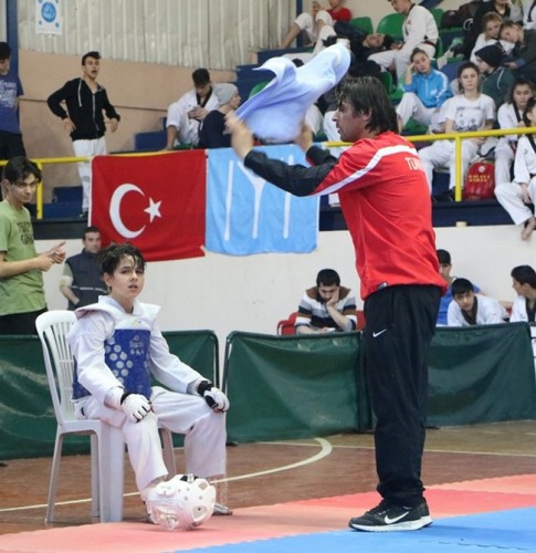 Taekwondonun Yıldızları ödüllerini aldı
