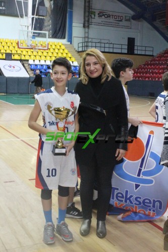 Küçük Devlerde Şampiyon Teksen